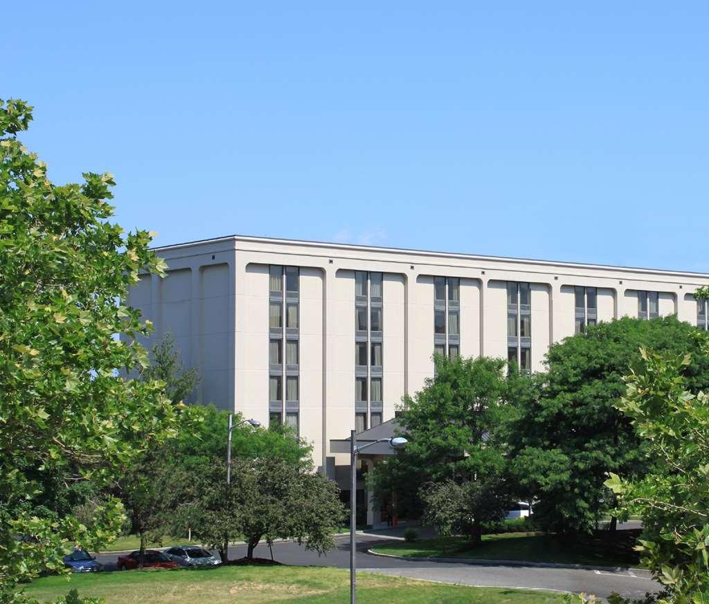 Best Western Plus Meadowlands Secaucus Exterior foto