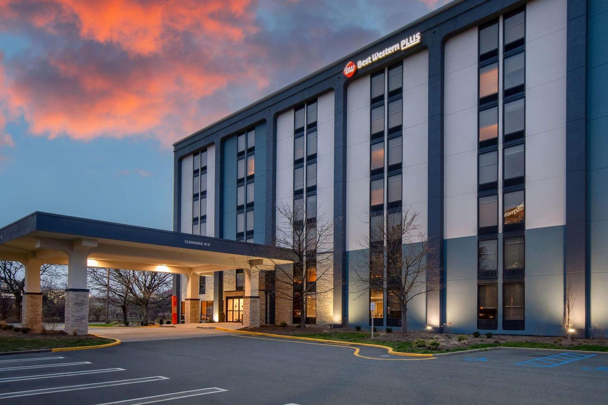 Best Western Plus Meadowlands Secaucus Exterior foto