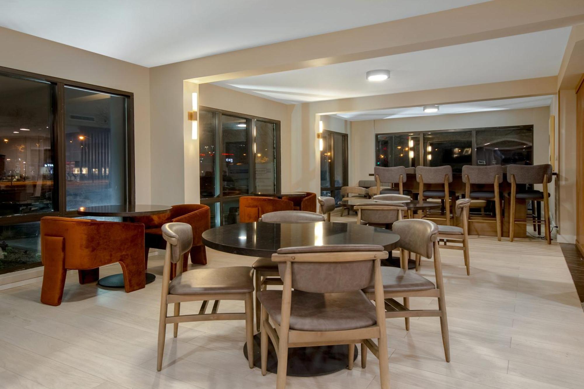 Best Western Plus Meadowlands Secaucus Exterior foto