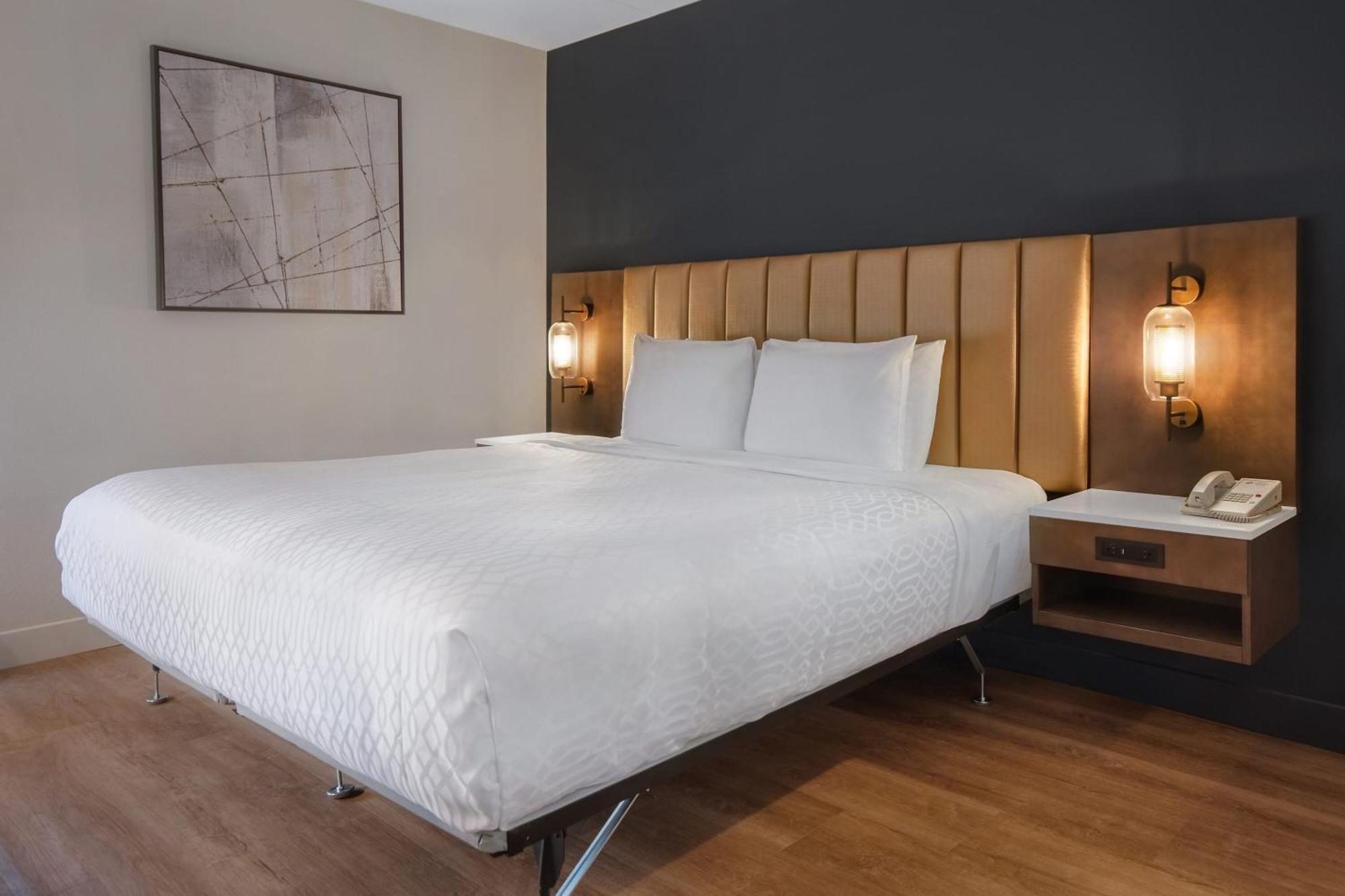 Best Western Plus Meadowlands Secaucus Exterior foto