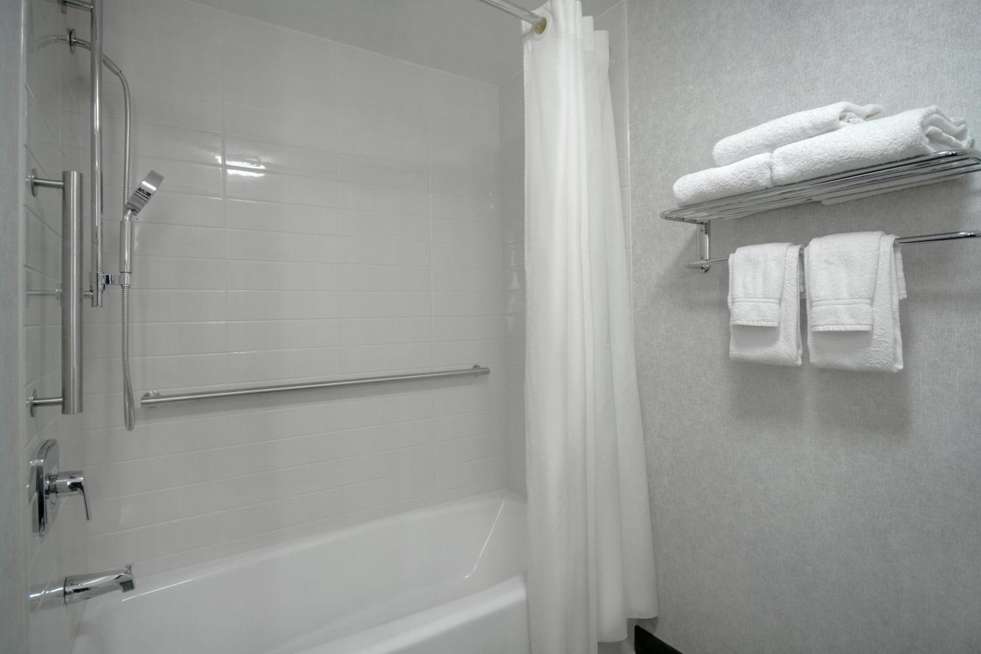 Best Western Plus Meadowlands Secaucus Exterior foto