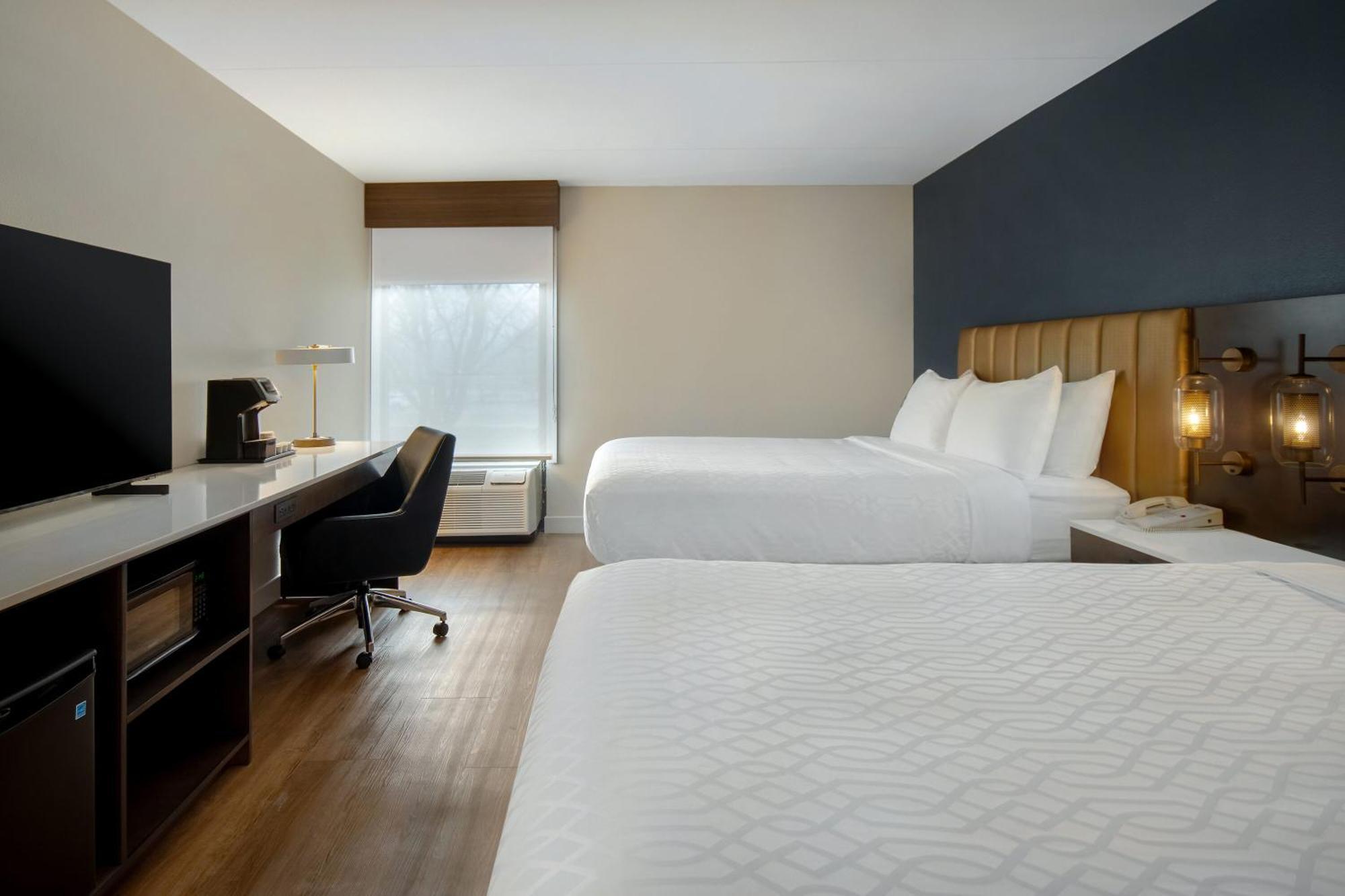 Best Western Plus Meadowlands Secaucus Exterior foto